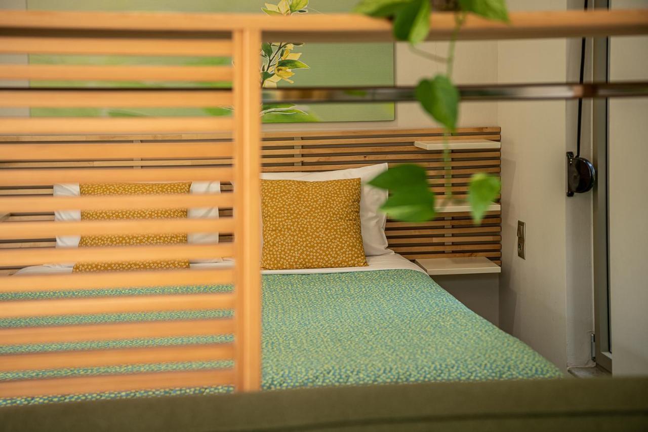 Olive Lemon Biophilic House & Lush Forest Garden Vámos Extérieur photo